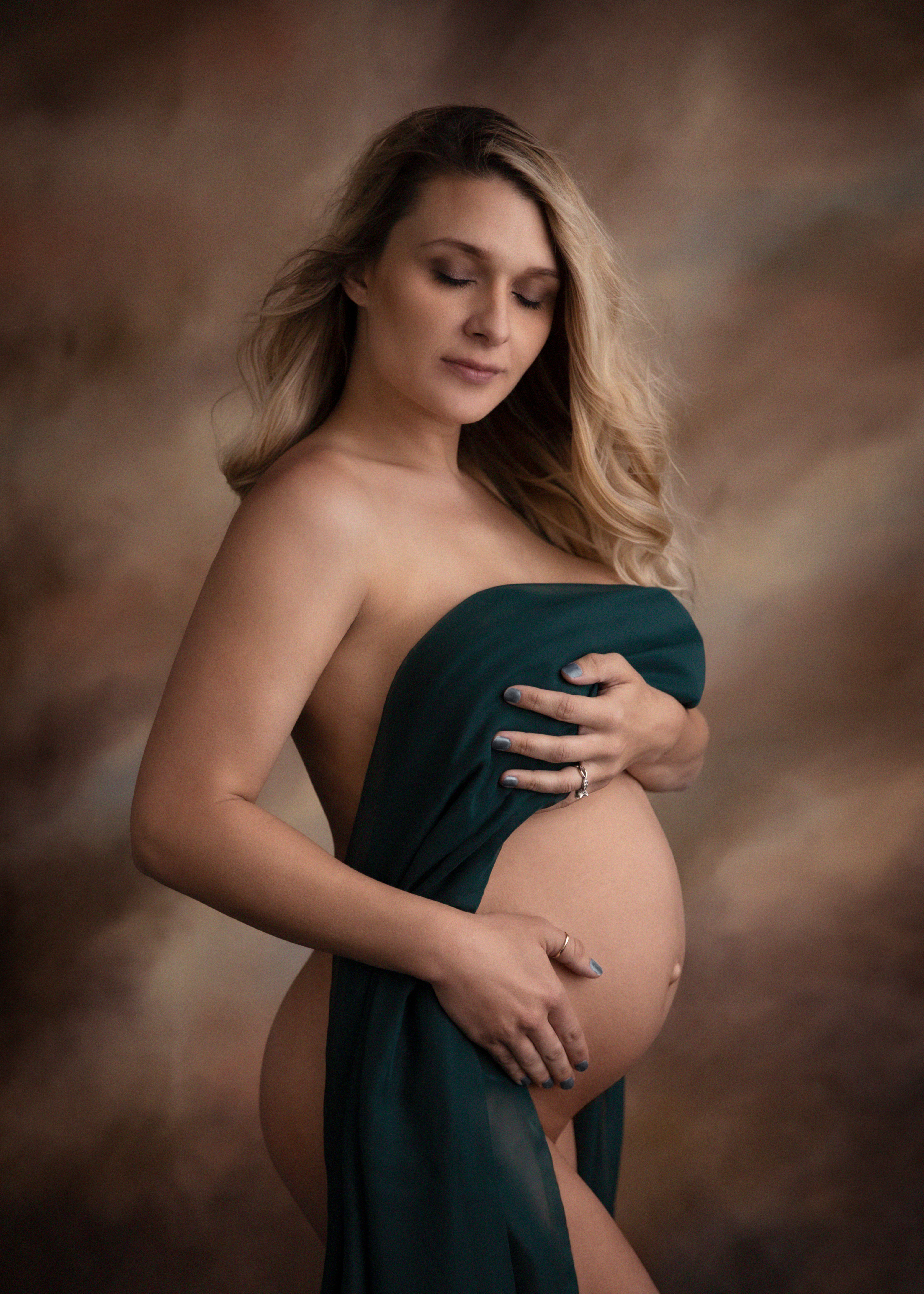 https://feliciasaundersphotography.com/wp-content/uploads/2021/11/Maternity-Photography-Newborn-Photography-Boudoir-Photography-Las-Vegas-Henderson-Family-Portrait-111-1.jpg