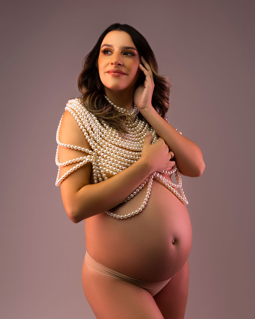 https://feliciasaundersphotography.com/wp-content/uploads/2024/01/Maternity-Photographer-Newborn-Photographer-Boudoir-Photographer-Las-Vegas-Henderson-Family-Portrait-25.jpg